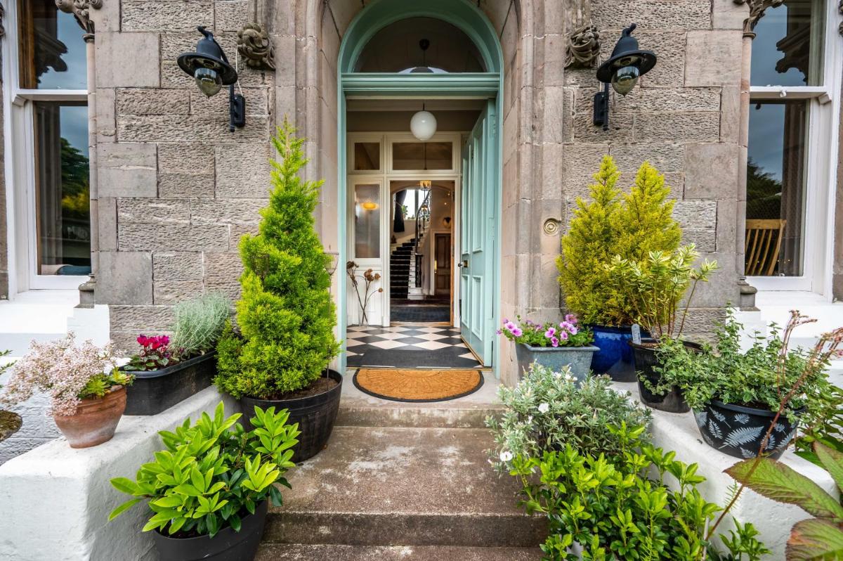 Washington House - Housity