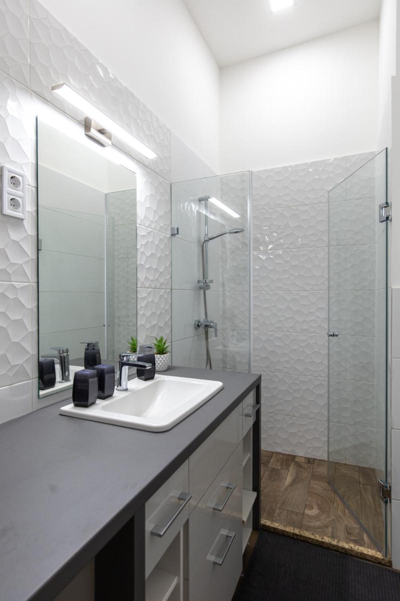 Suitetrails - A37 Awesome Apartments