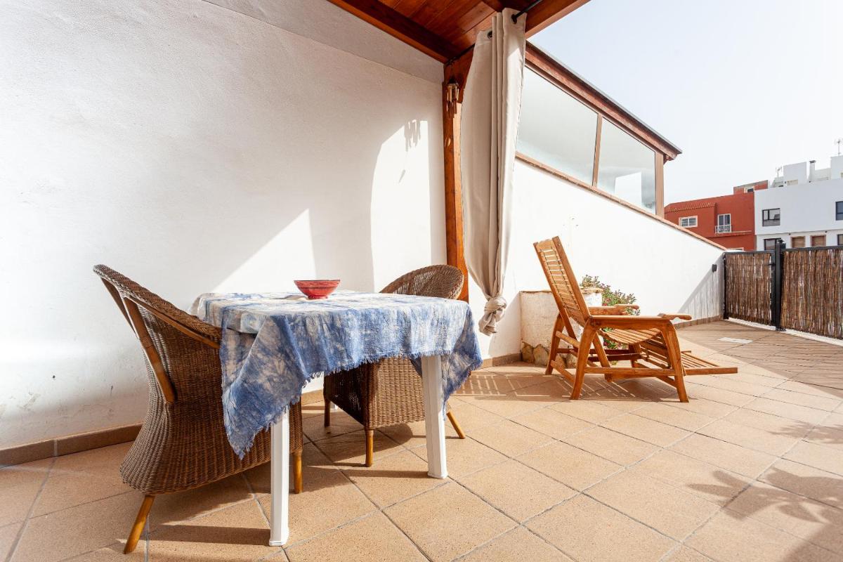 Valentina House Large apartment in El Cotillo - Housity