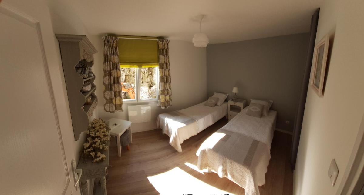 Adorable maison d’hôtes bordée d’étangs au calme. - Housity