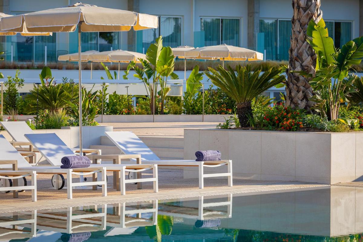 Piscina en o cerca de Atzavara Hotel & Spa