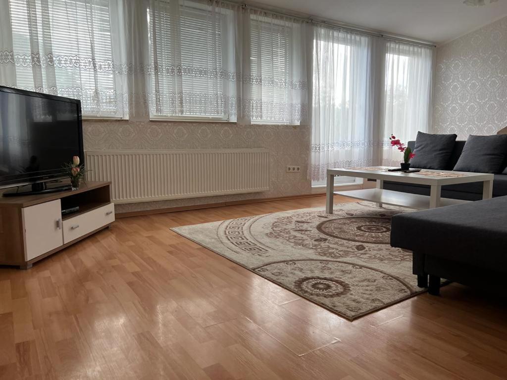 Merve Aparts Hannover 6H-HALAL حلال - Housity