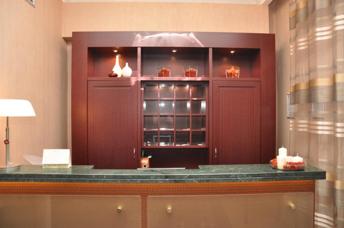 Hotel Fontana Del Re - Housity