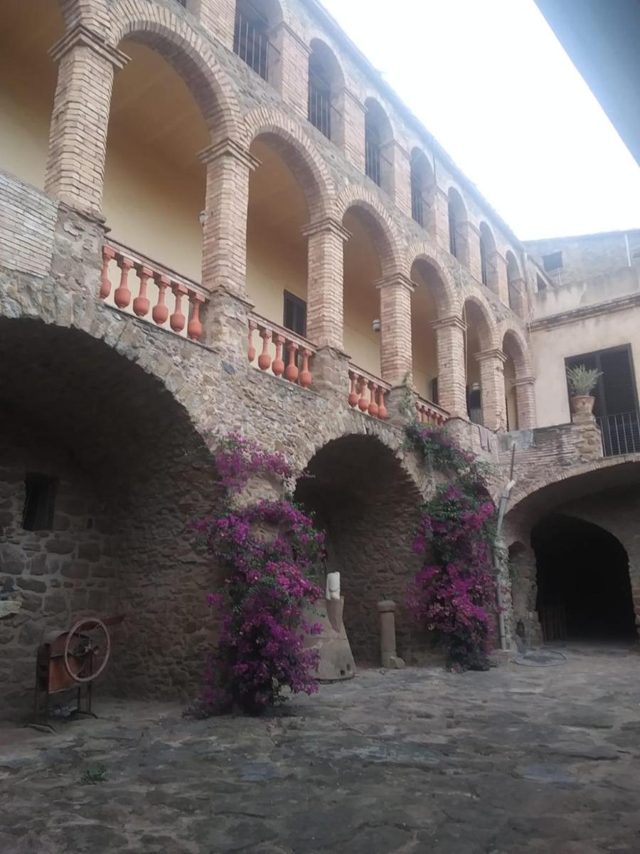 La galeria de dalt - Housity