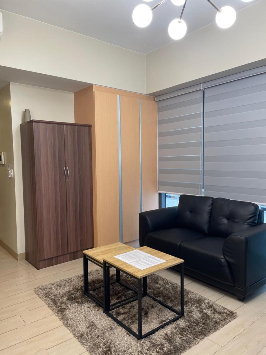 Tower 1 one eastwood avenue - Housity
