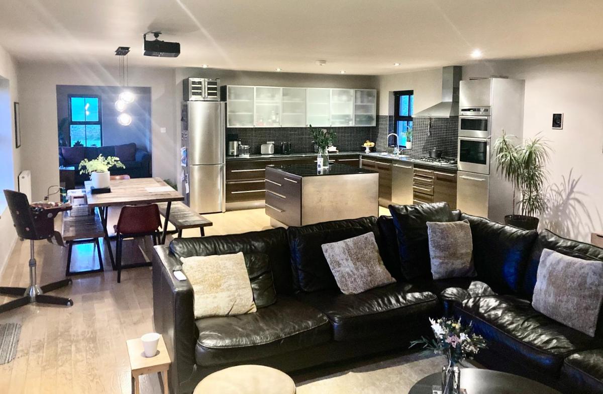 Luxury, Holiday Home in Orphir overlooking Hoy Hls - Housity