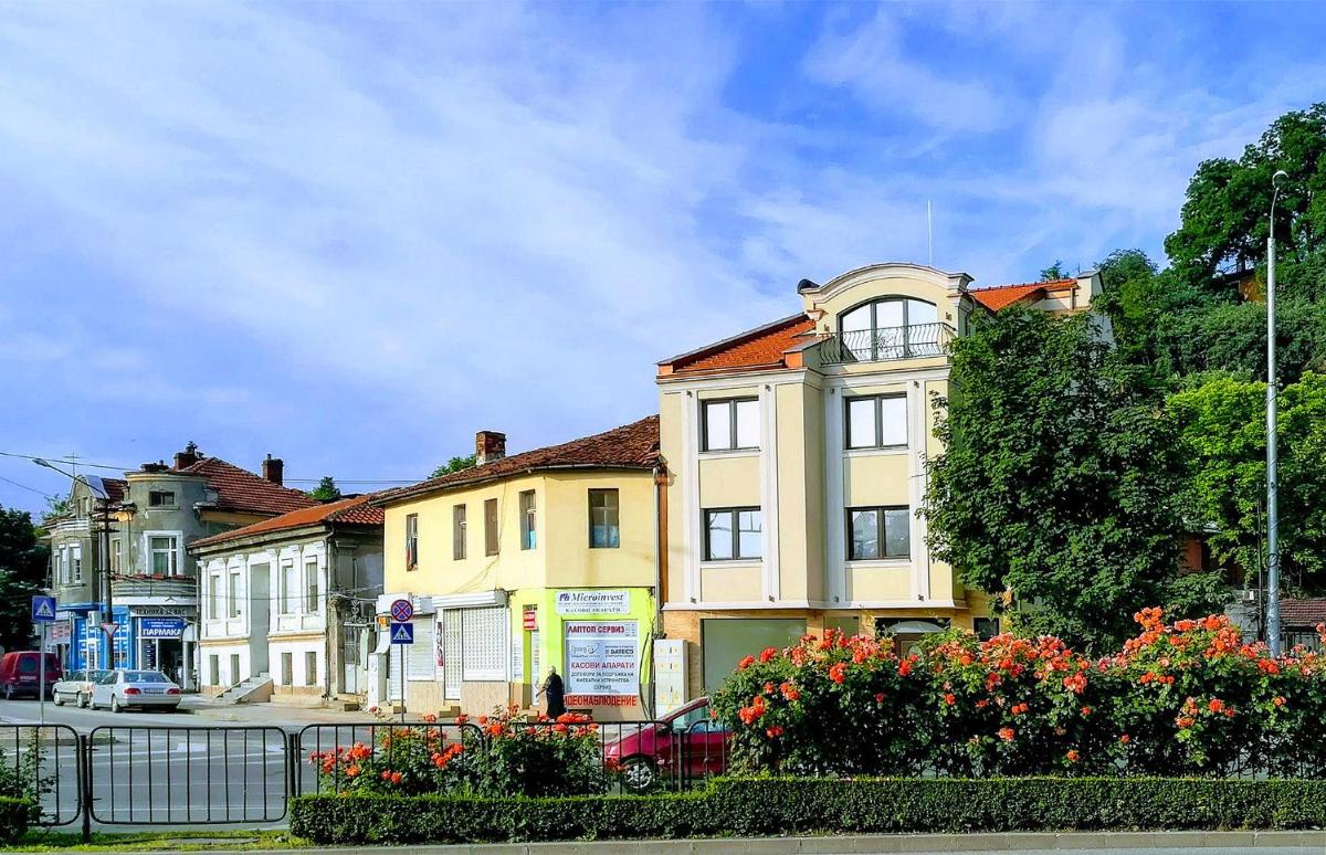 Suitetrails - Shahbazian House
