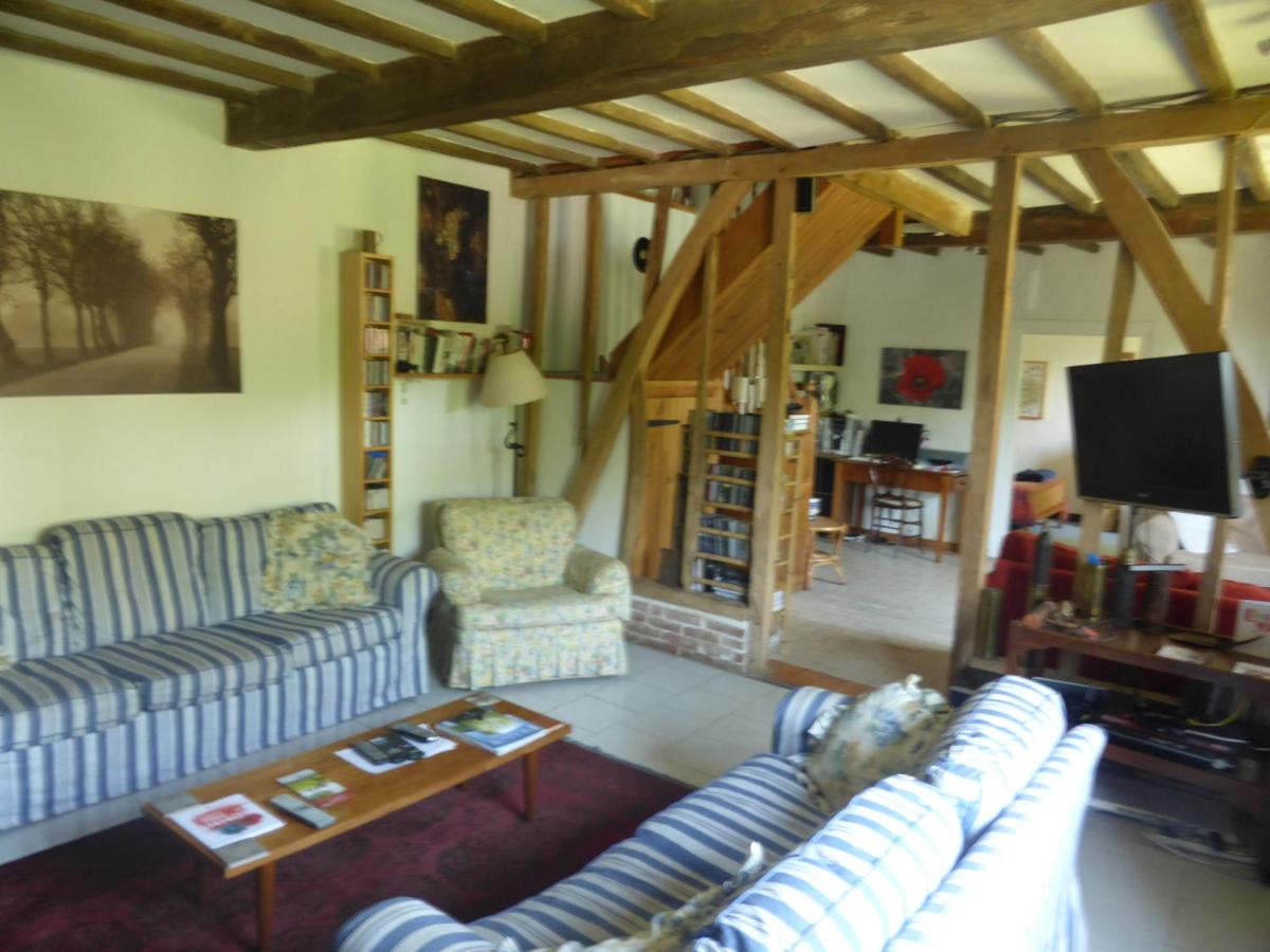 Somme Farmhouse and Barn - Housity