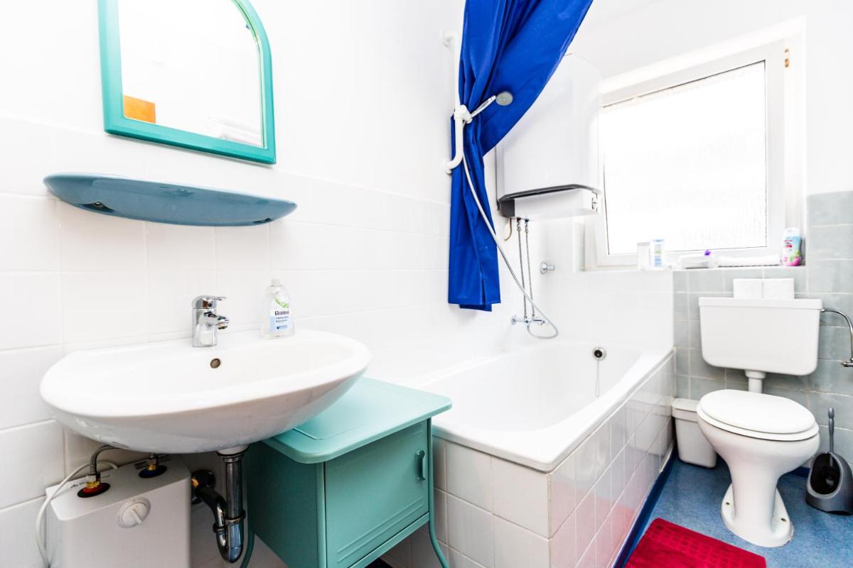 Altstadt-Süd - CGN Apartments - Housity