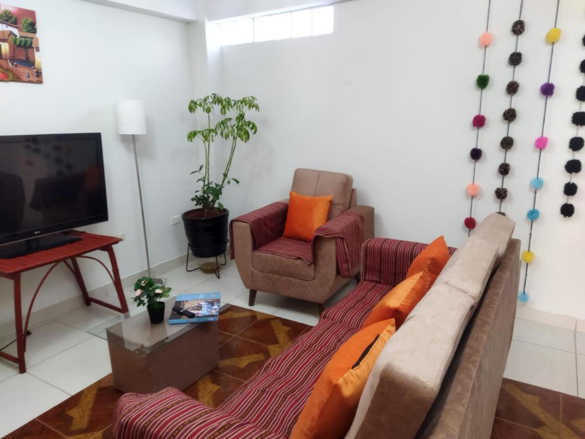 Huarango House - Housity