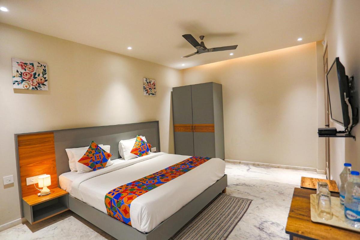 FabHotel Clarks Suites - Housity