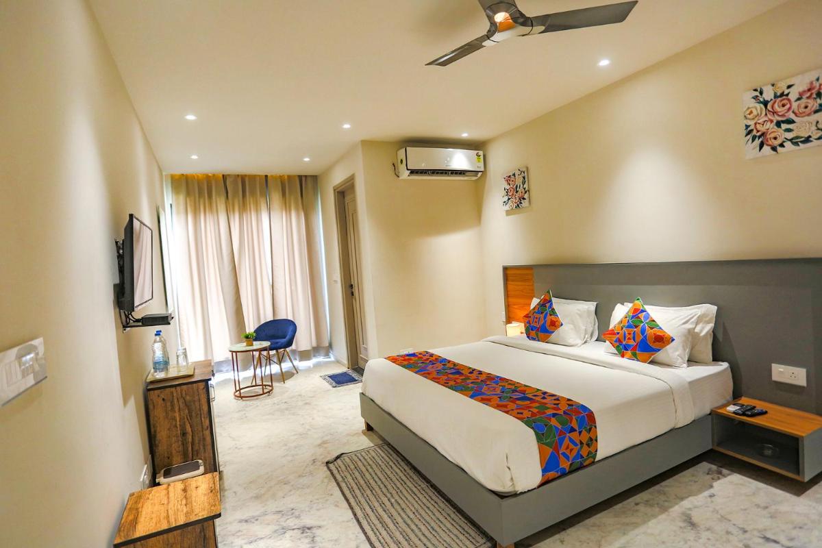 FabHotel Clarks Suites - Housity