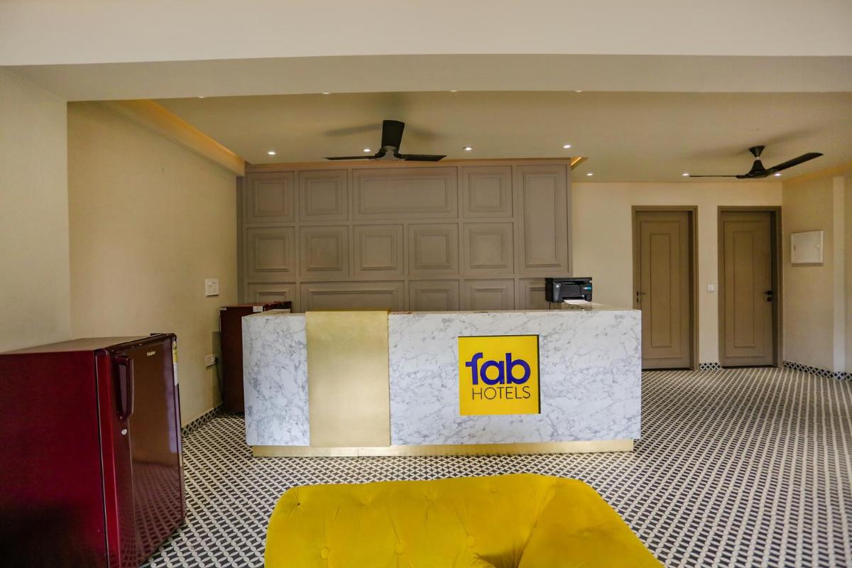FabHotel Clarks Suites - Housity