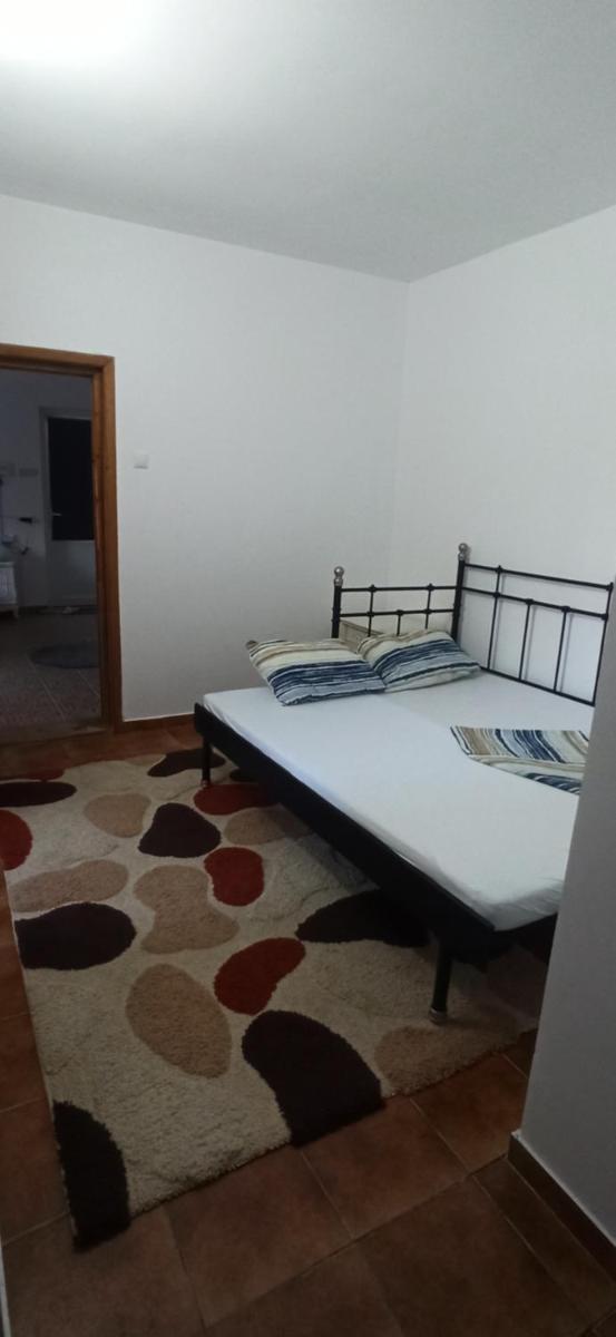 Cazare in Corbu Three-e - Housity