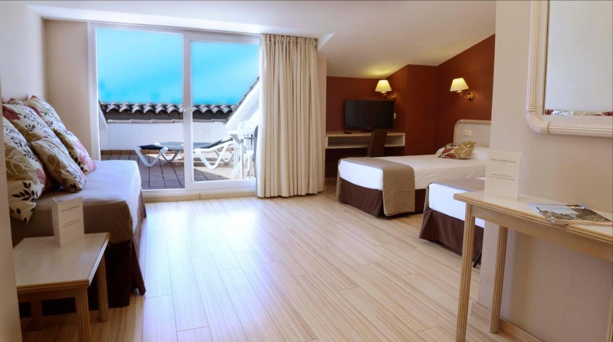 Zona de estar de Augusta Club & Spa - Adults Only
