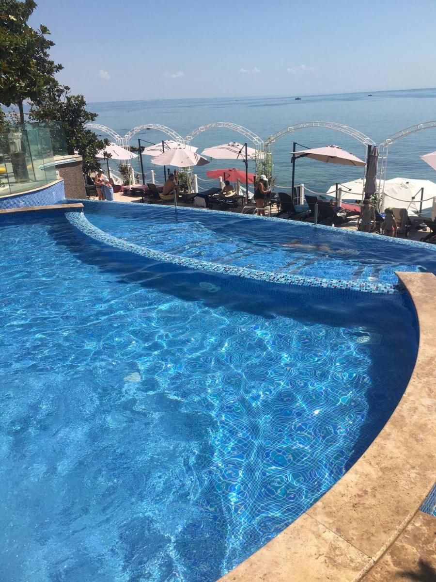 La Mer Luxury Apartments - Housity