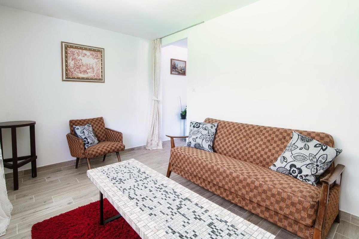 Green Faido - flat with garden and barbecue - Housity