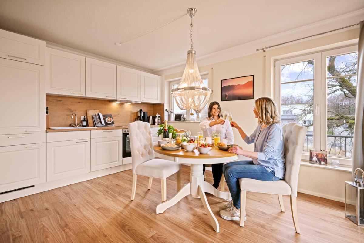 Wohlfühl-Apartment Irisblüte mit Privatstrand - Housity