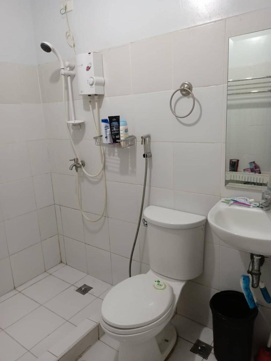 East Bank Unit 4H - Housity