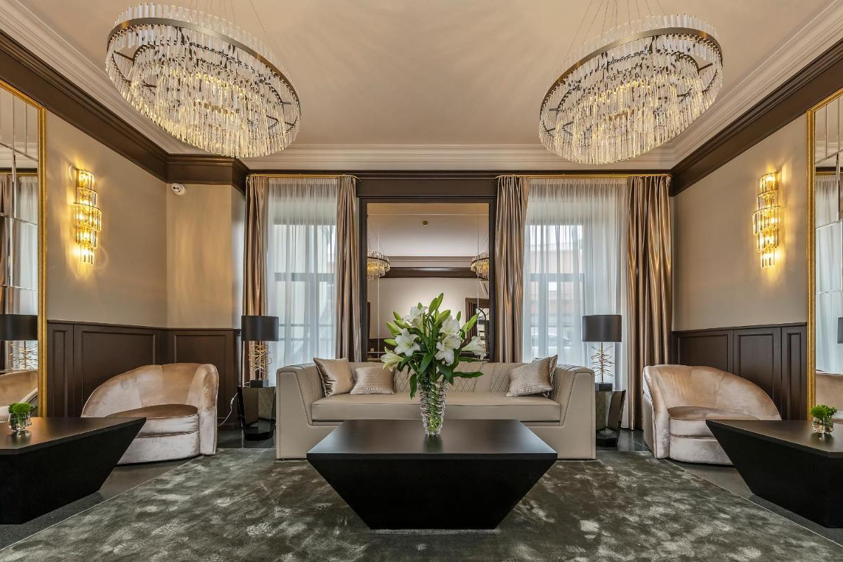 St Palace Hotel - Housity