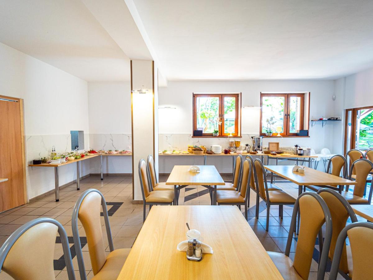 Ośrodek Wypoczynkowy AS PIK dawniej Hotel AS PIK - Housity