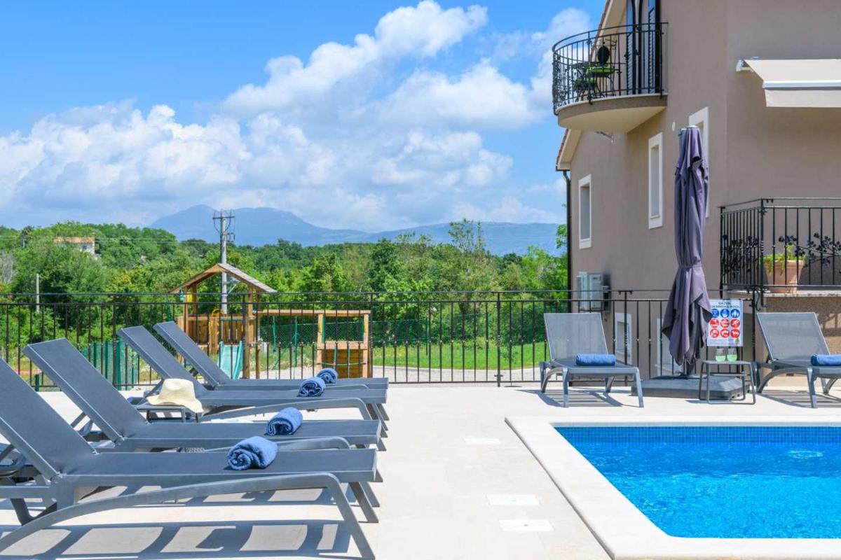 Villa Green Olive - Housity