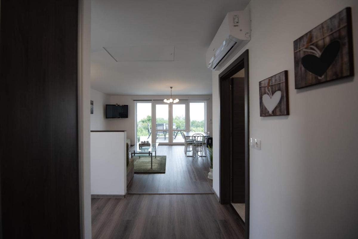 Bridgiet Home Apartman - Housity