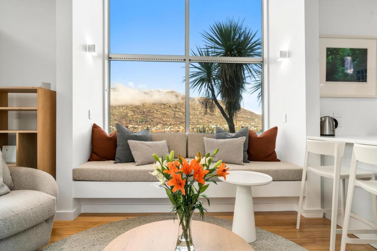 A Stunning Stay - Queenstown Holiday Home - Housity