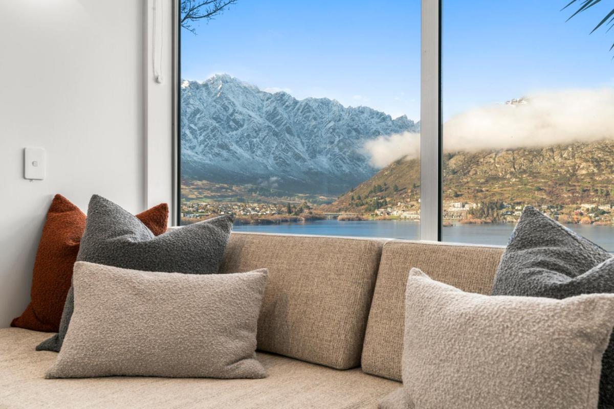 A Stunning Stay - Queenstown Holiday Home - Housity