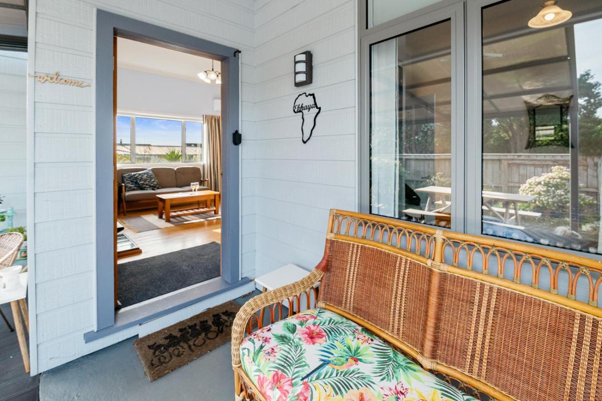Suitetrails - Ekhaya - New Plymouth Holiday Home