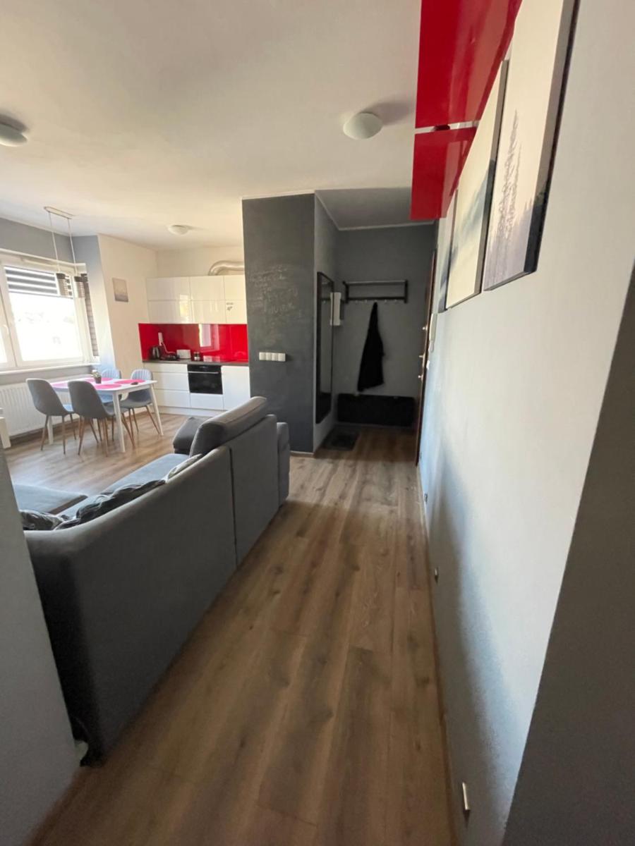 Gdynia Apartament 42 m z miejscem w Garażu z Windą blisko centrum i morza - Housity