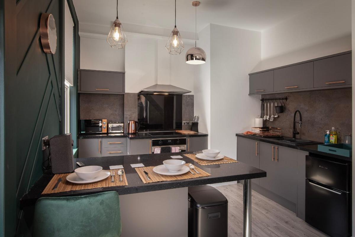 Town View Apartment by Sasco - Hizvo