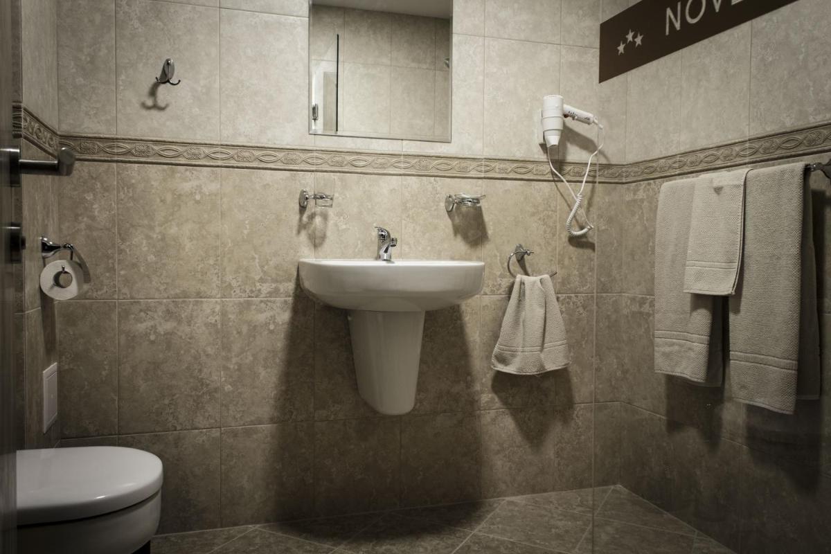Hotel Nove - Hizvo