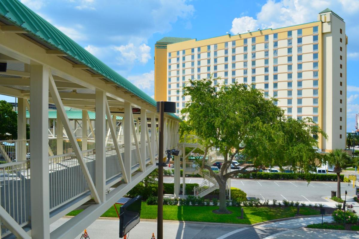 Rosen Plaza Hotel Orlando Convention Center - Housity