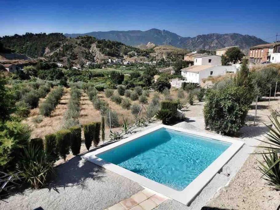 Modern Country House with private pool - Housity