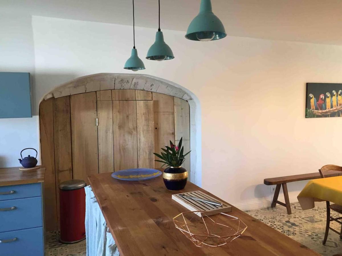 Entre Vignobles et Estuaire - Gîte 12 pers - Housity