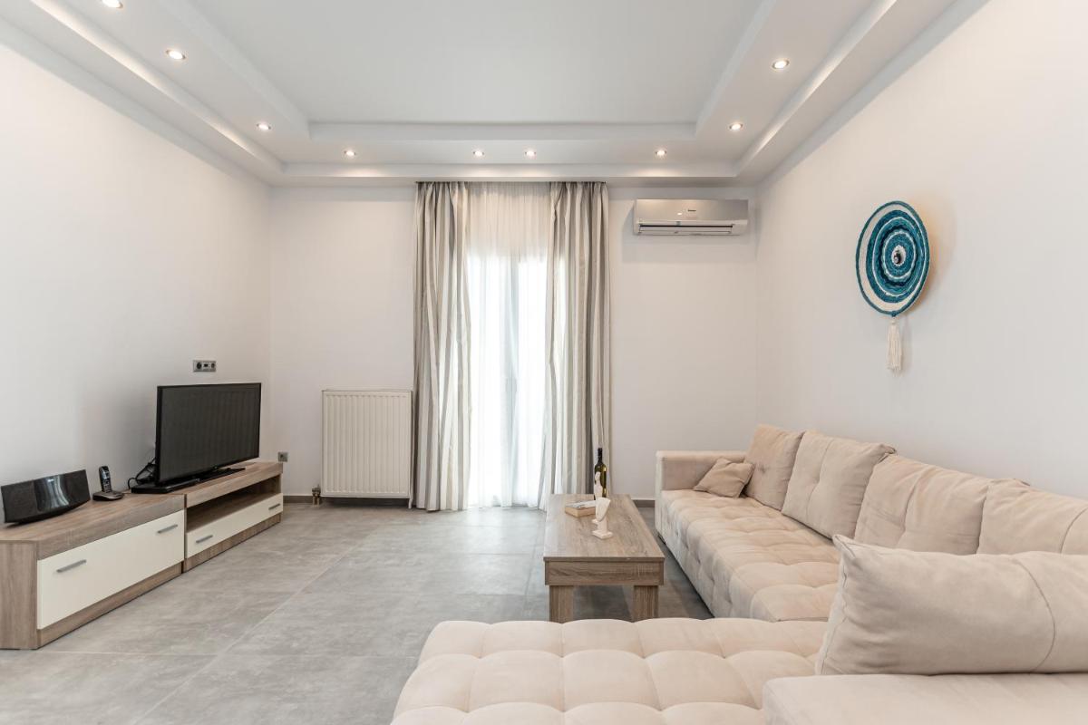 Suitetrails - Naxos Apartment