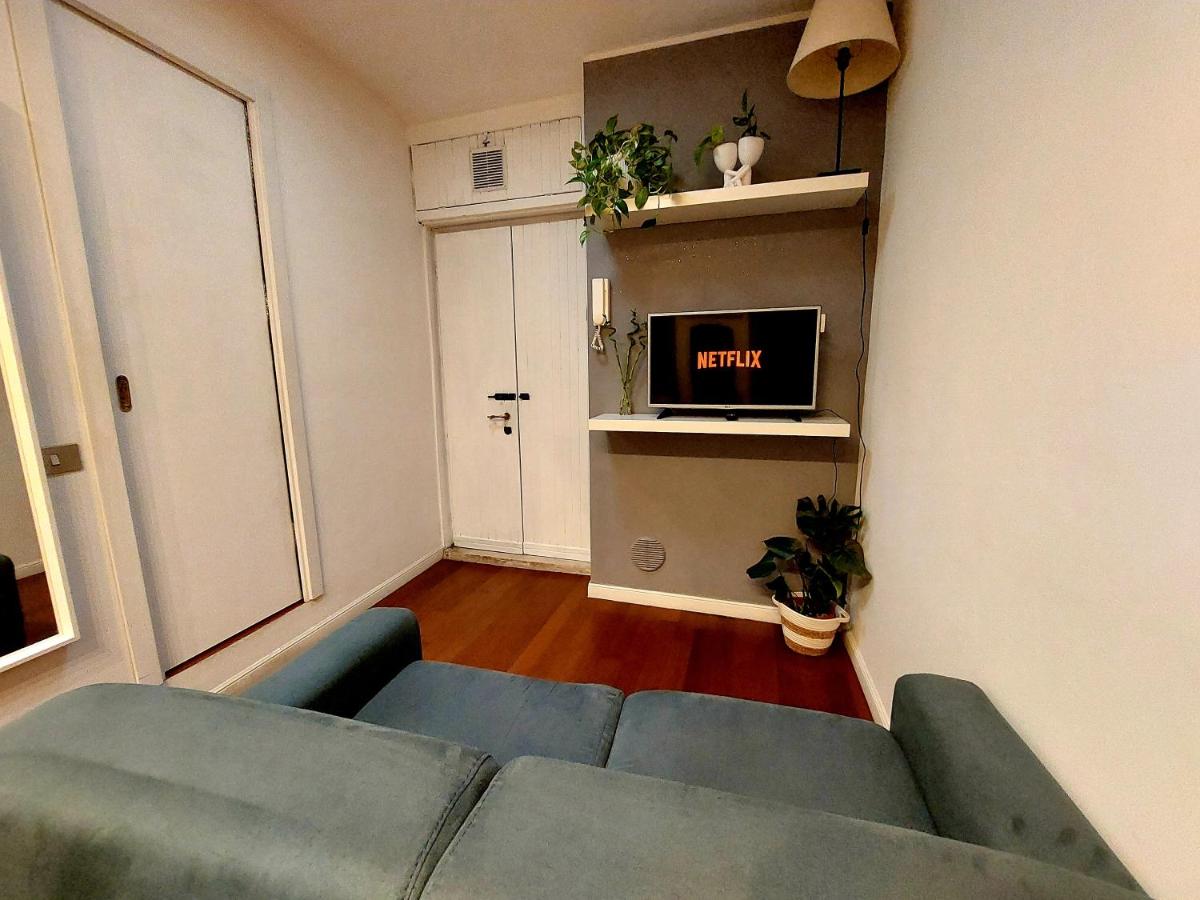 Garibaldi Station - L' Isola che c'è Apartment - 12 mins to Rho Fiera Milano - Housity
