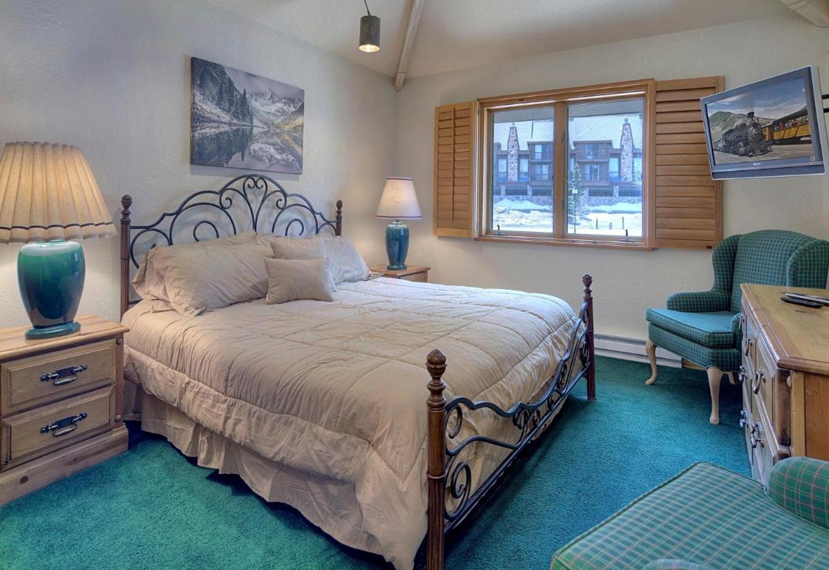 Cascade Village 320 - Housity