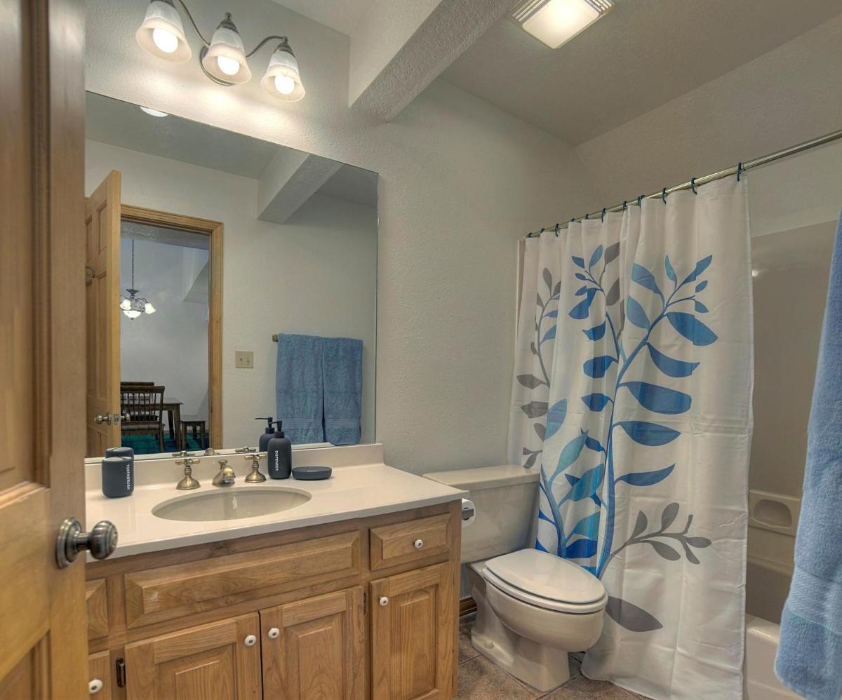 Cascade Village 320 - Housity