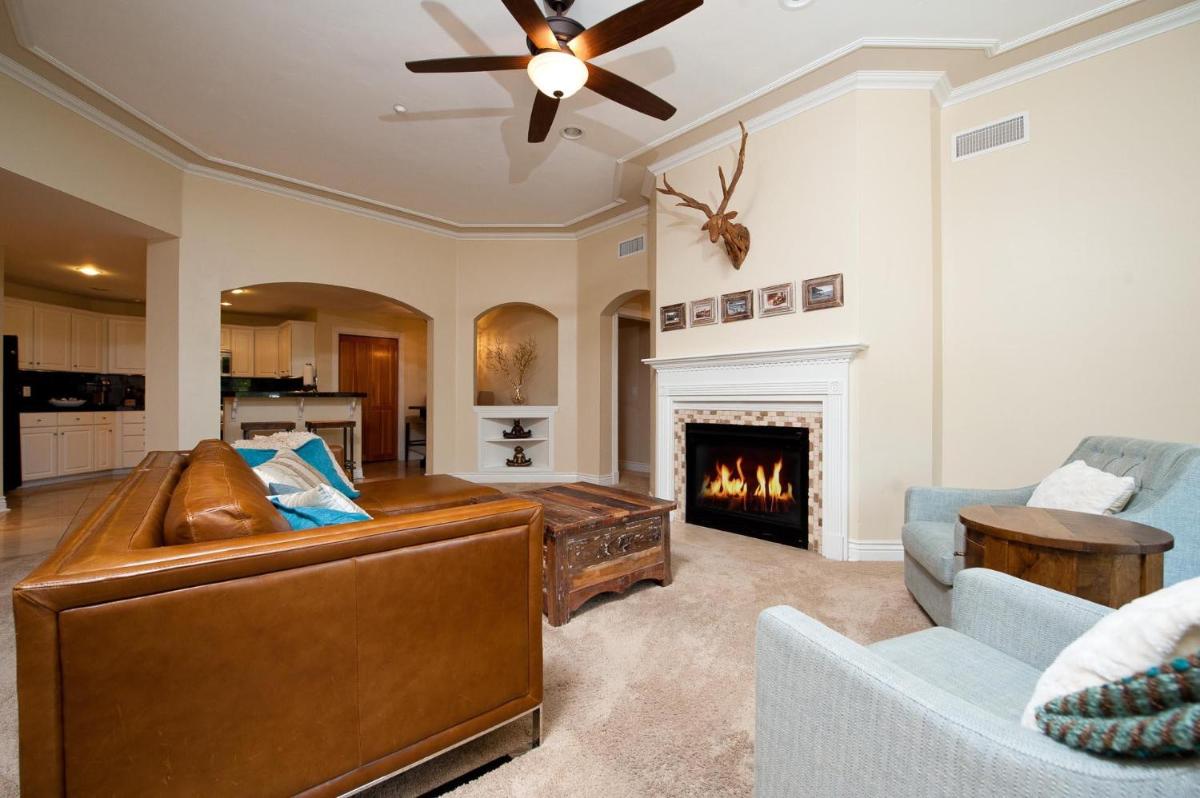 Mears House Unit 2E - Housity