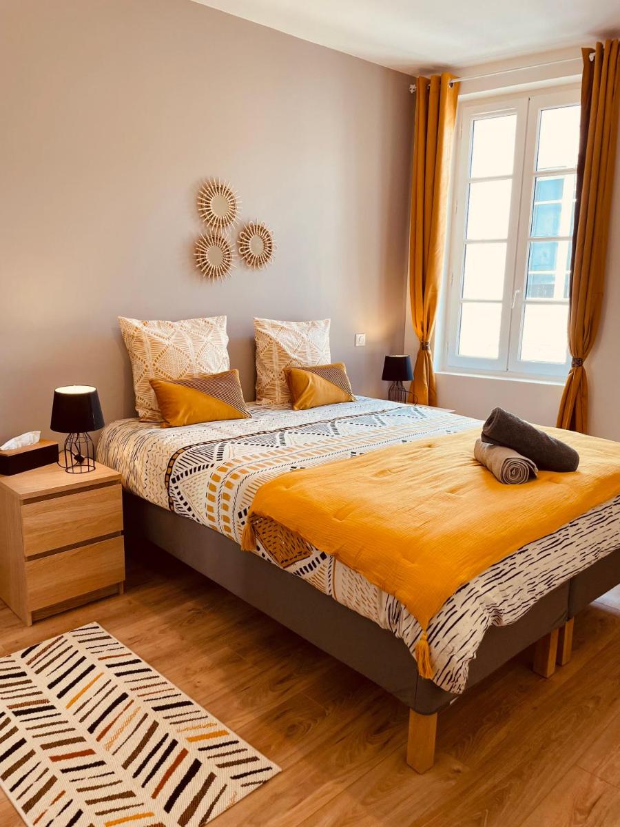 Maison De La Tour - Housity