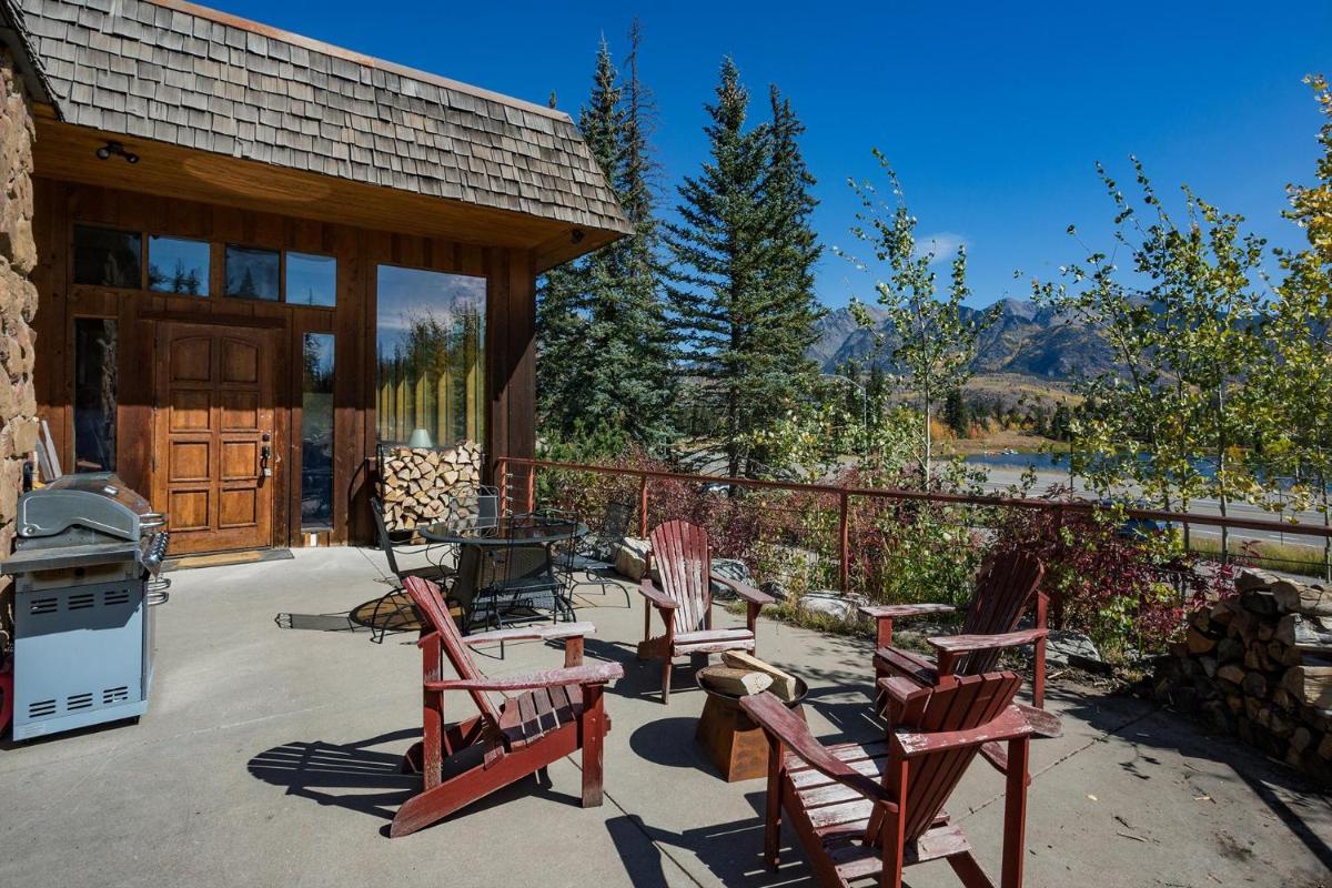 49617 HWY 550 Inn 3 Bed Listing - Housity