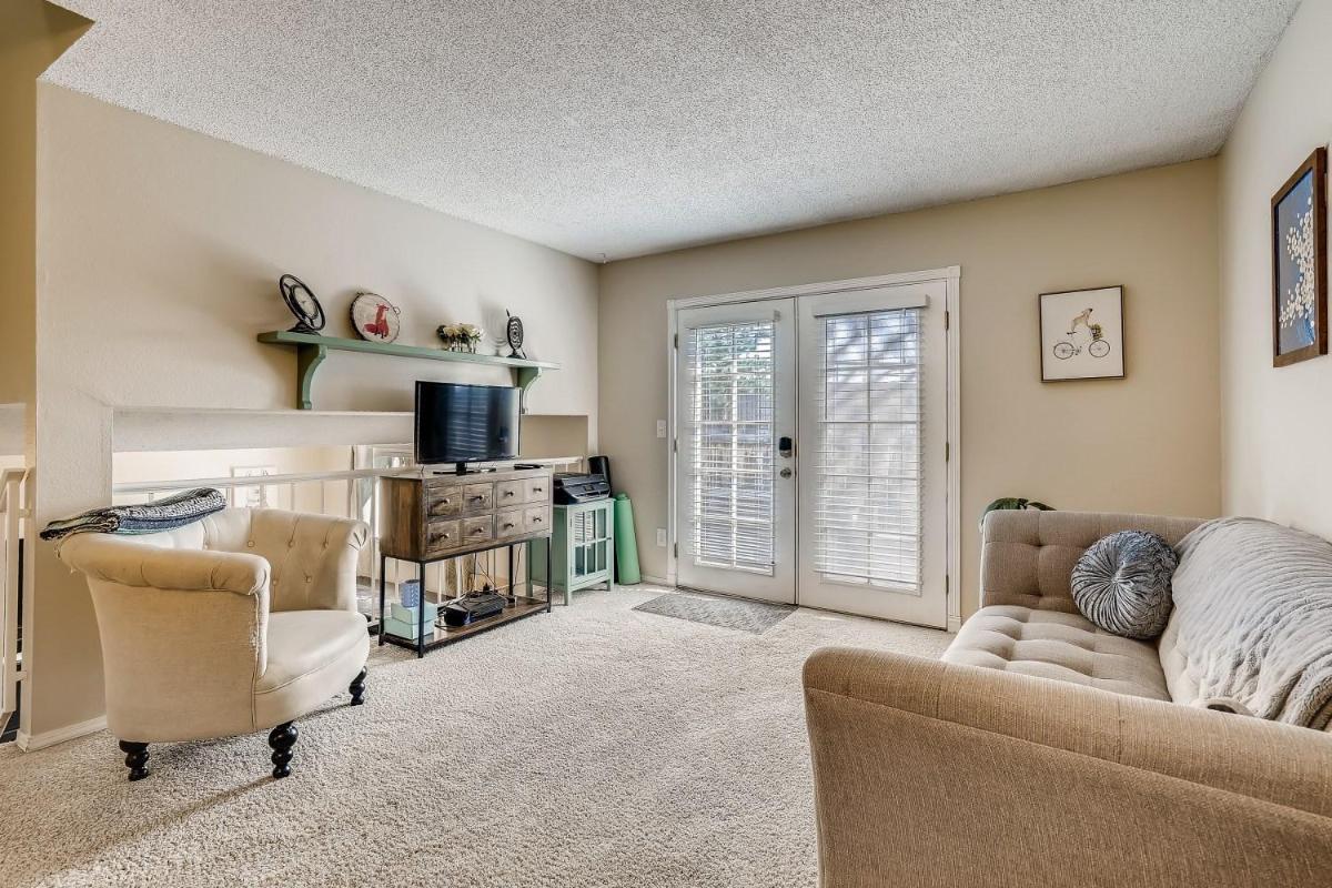 5711 w 92nd Ave - Housity