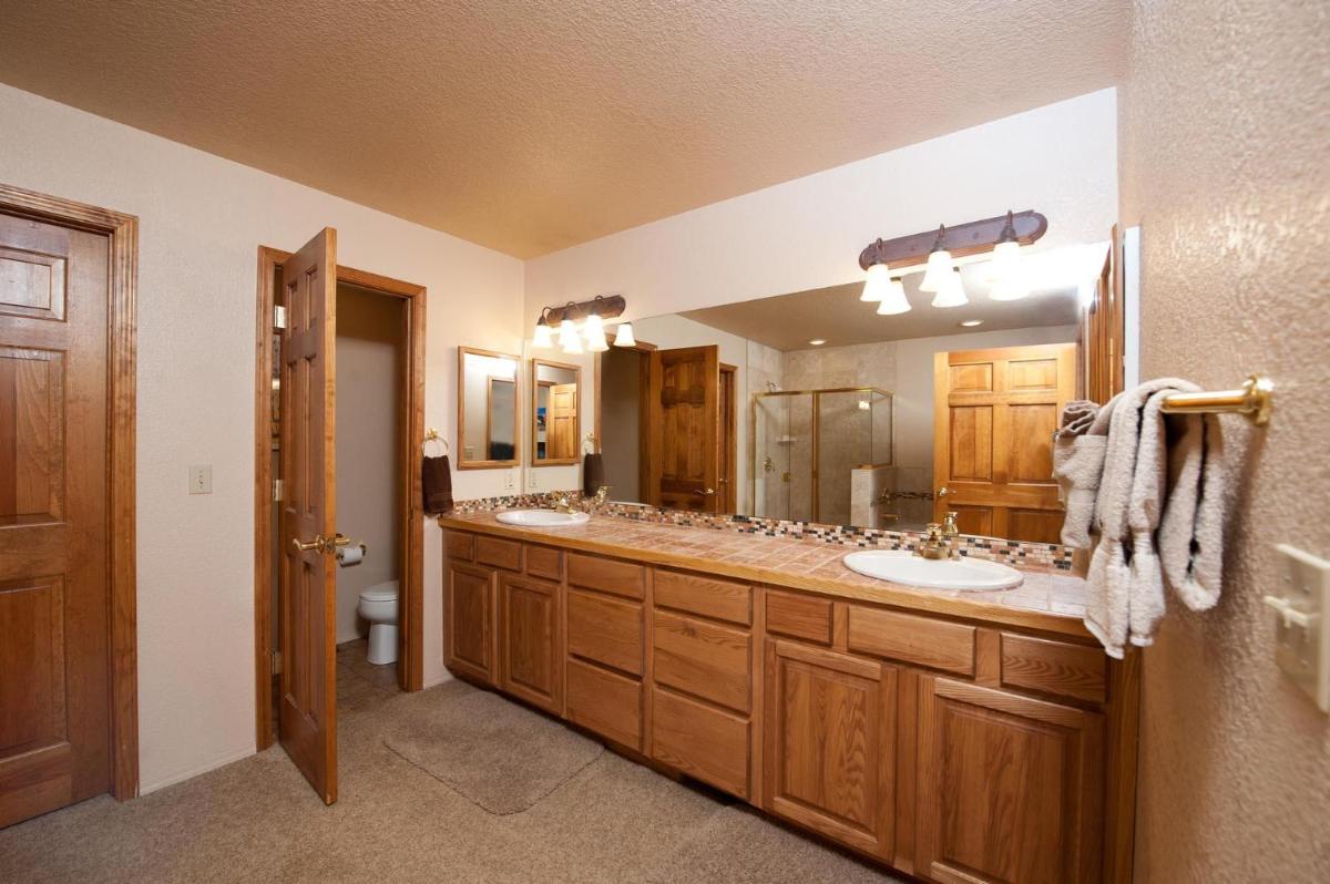 210 Cypress Court - Housity