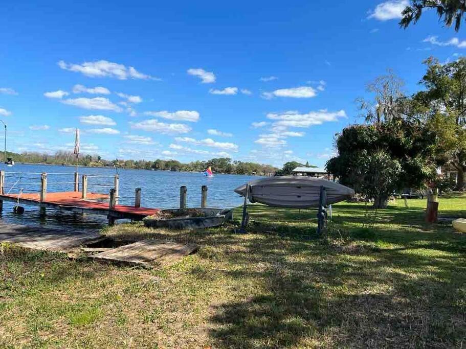 Suitetrails - Luxurious 5 bedroom lake house 3min from Universal
