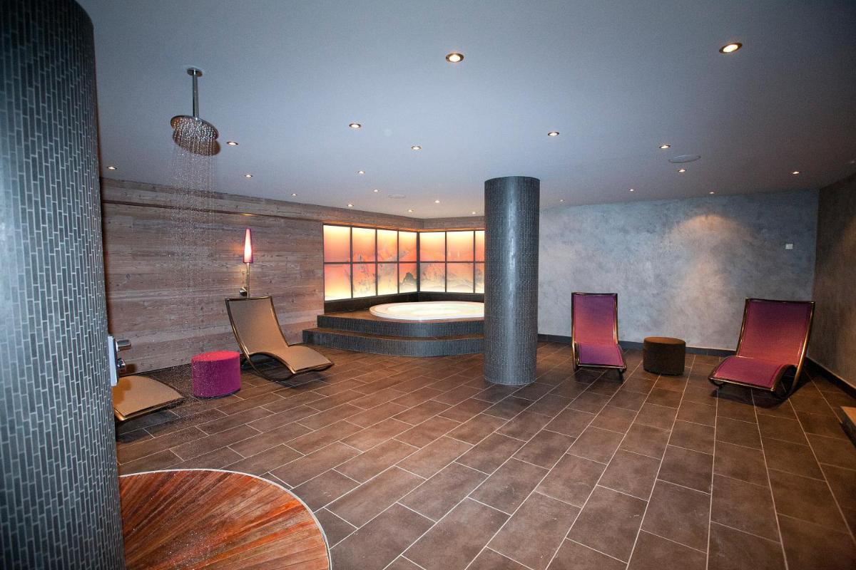 Photo de la galerie de l'établissement Hotel Le Samoyede, à Morzine