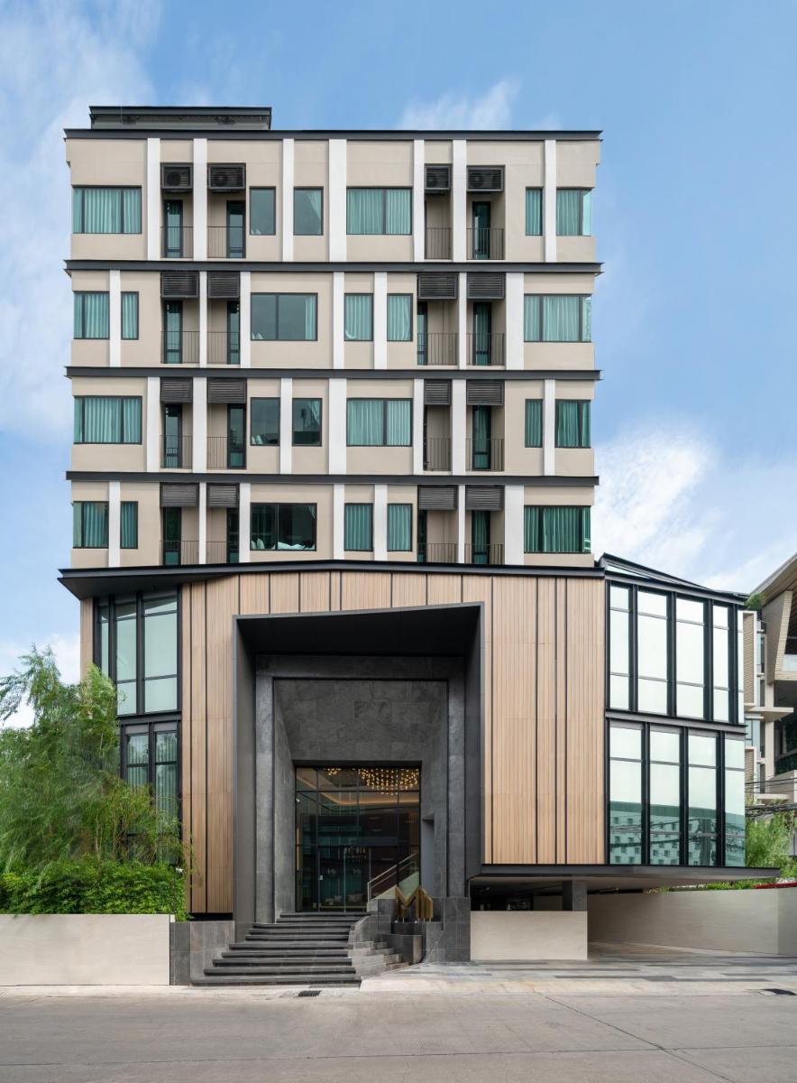 Mii Hotel Srinakarin - Housity