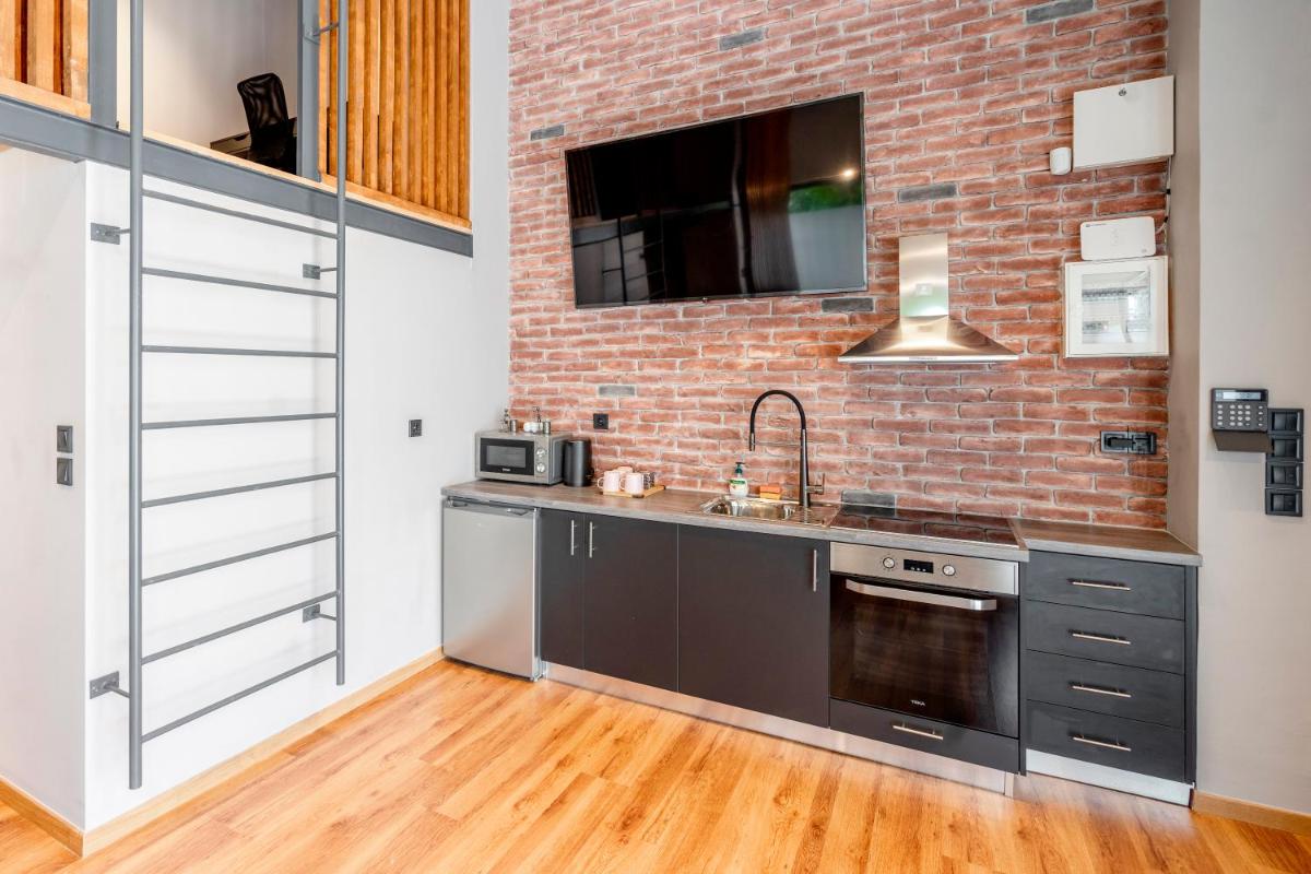 Industrial Rental Loft - Housity