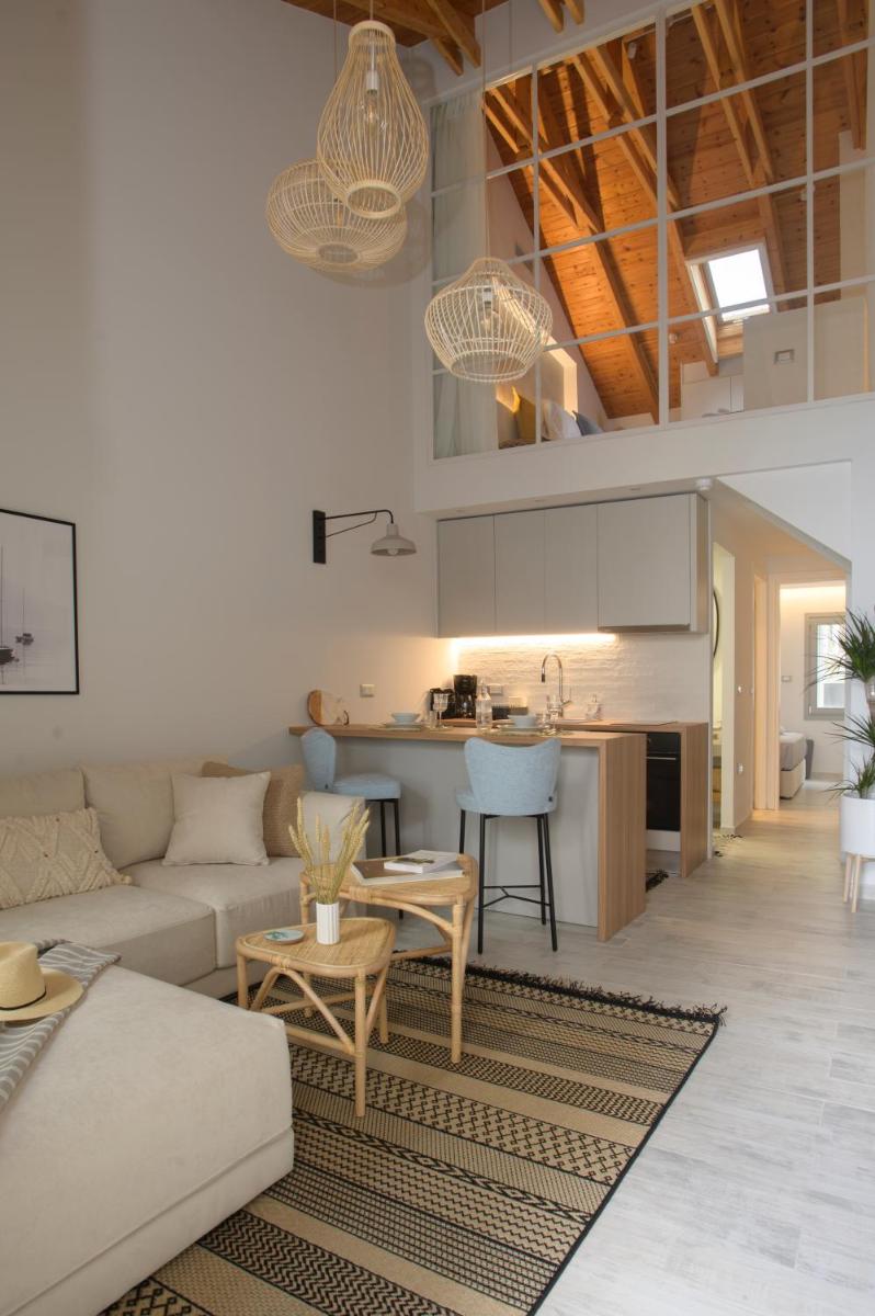 Pilos Sunrise Loft - Housity